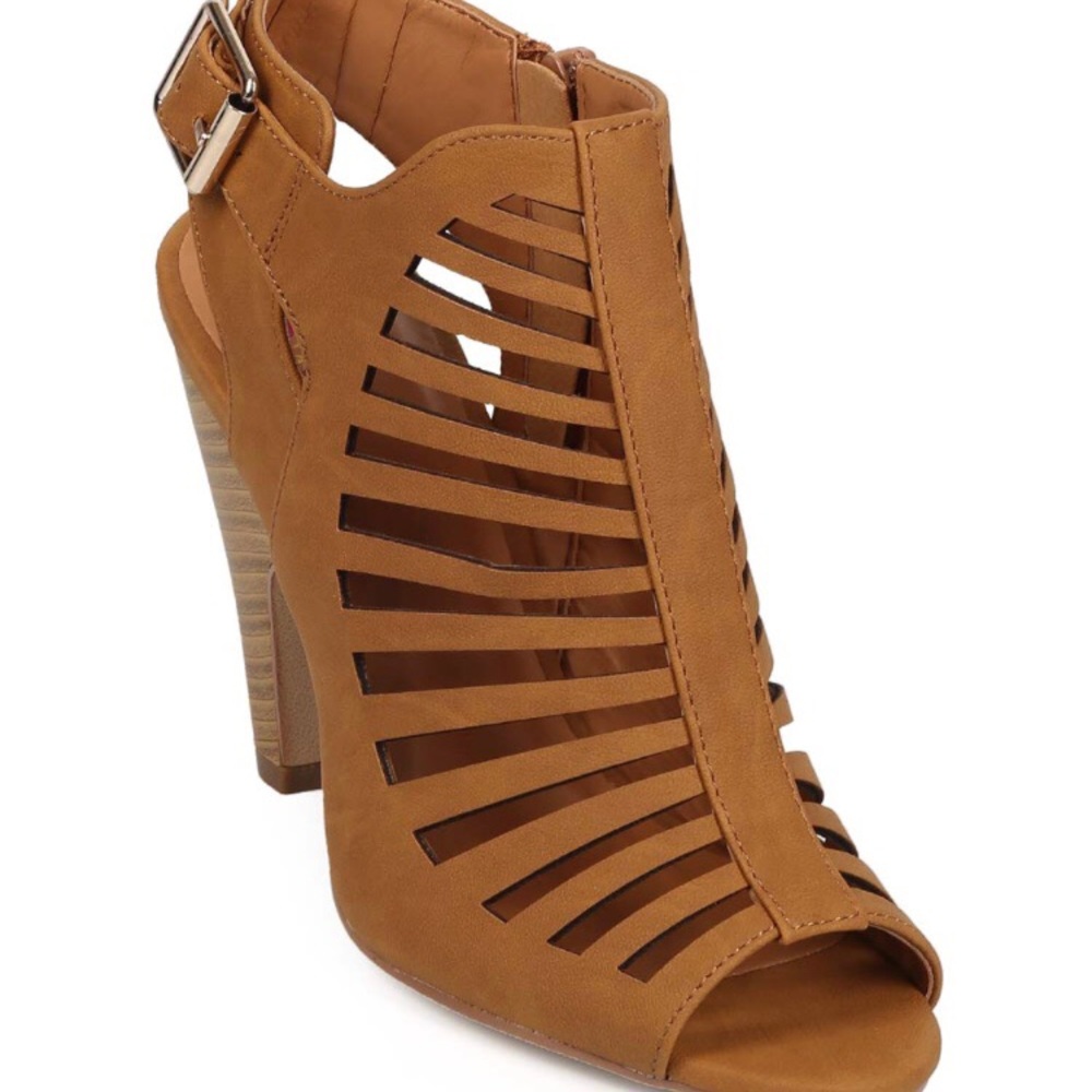 Camel/tan peep toe heel